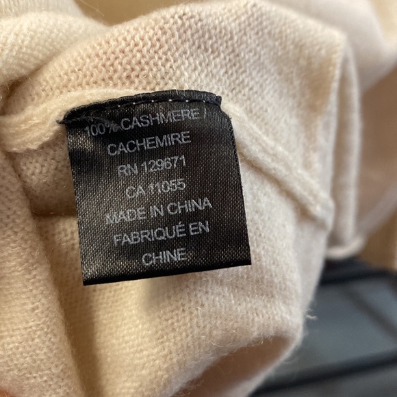 Skull Cashmere Cut Sleeve Sweater | Size M - Picture 5 of 6